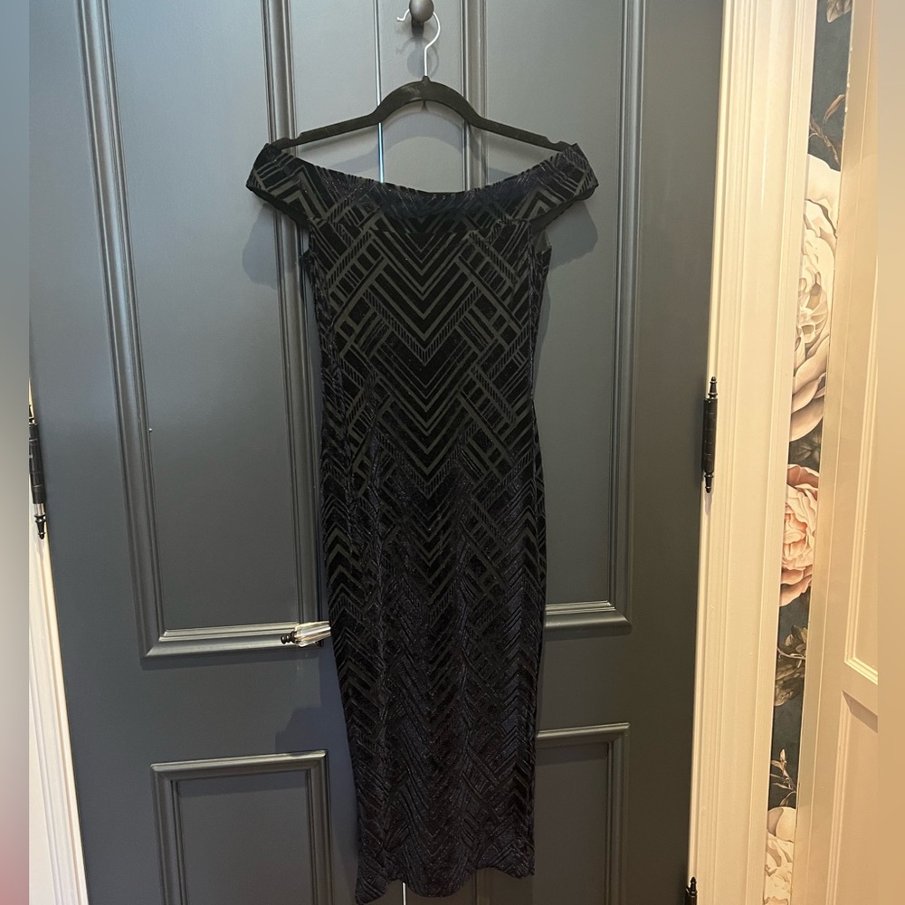 Dress the Population Eden Geo Print Velvet Off the Shoulder Dress